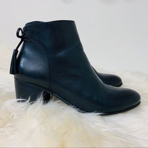 Crown Vintage leather heeled booties
